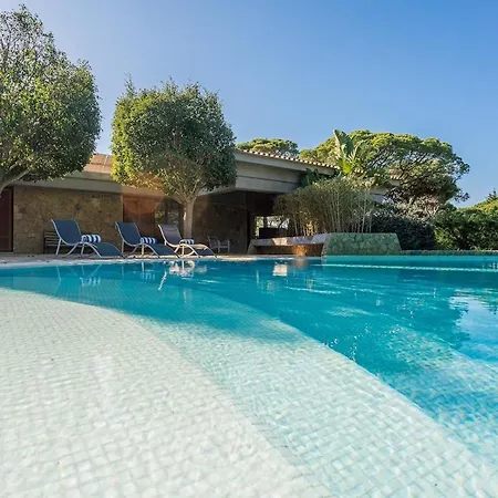 Adelaide Villa *