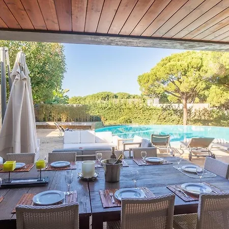 Adelaide * Quarteira