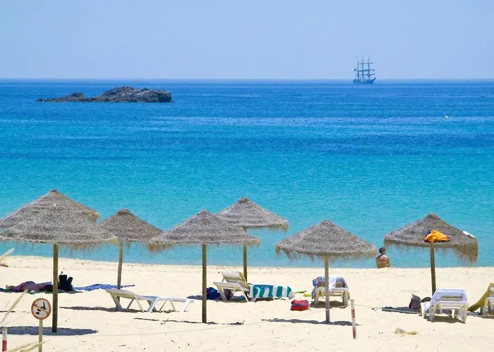 Adelaide * Quarteira