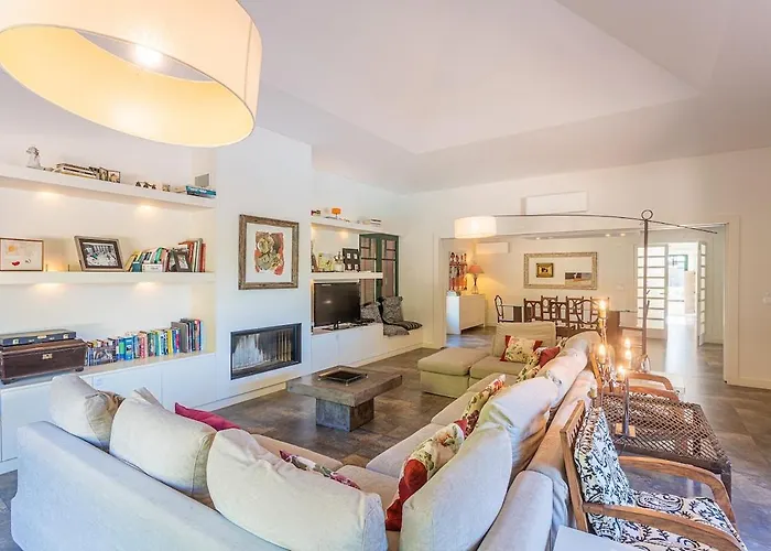 Adelaide * Quarteira