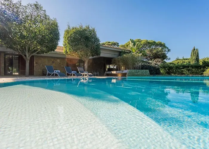 Adelaide Villa *