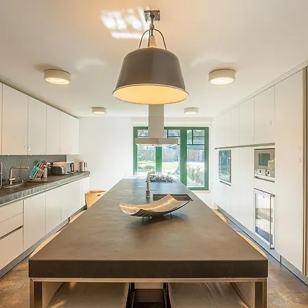 Willa Adelaide Quarteira